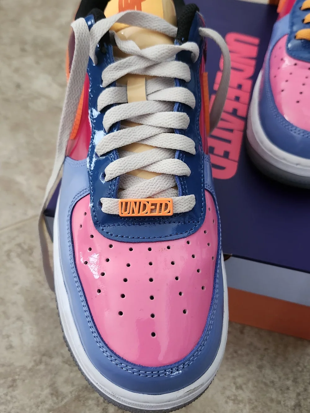 DV 5255-200 Undefeated x Nike Air Force 1 Low 
